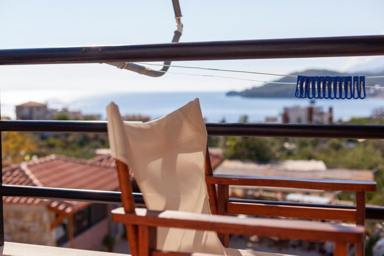 Toni Retzo Rooms Himare Exterior photo