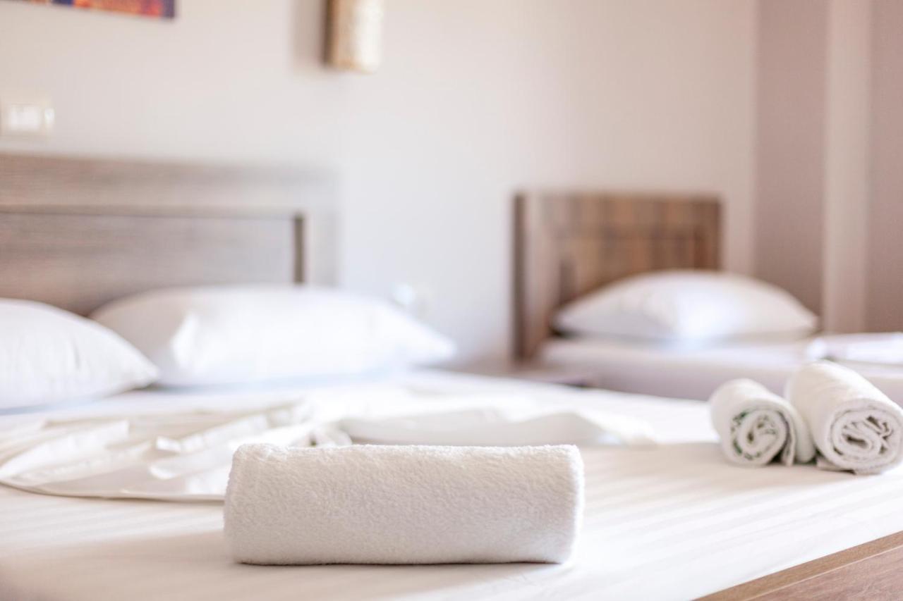 Toni Retzo Rooms Himare Exterior photo